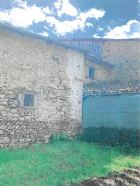 appartamento in vendita a Tornimparte