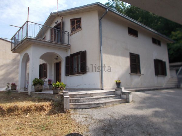 casa indipendente in vendita a Tornimparte in zona Piagge