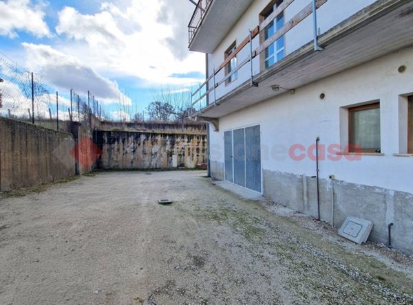 appartamento in vendita a Tornimparte