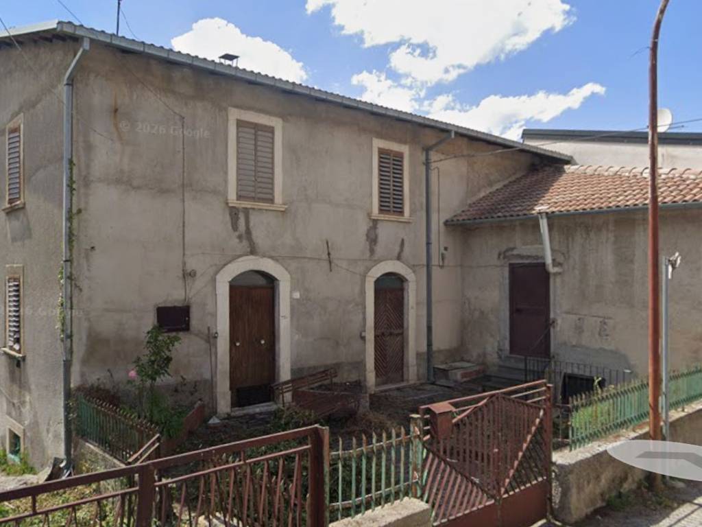 casa indipendente in vendita a Tornimparte in zona Villagrande