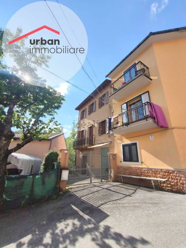 casa indipendente in vendita a Tornimparte in zona Piagge