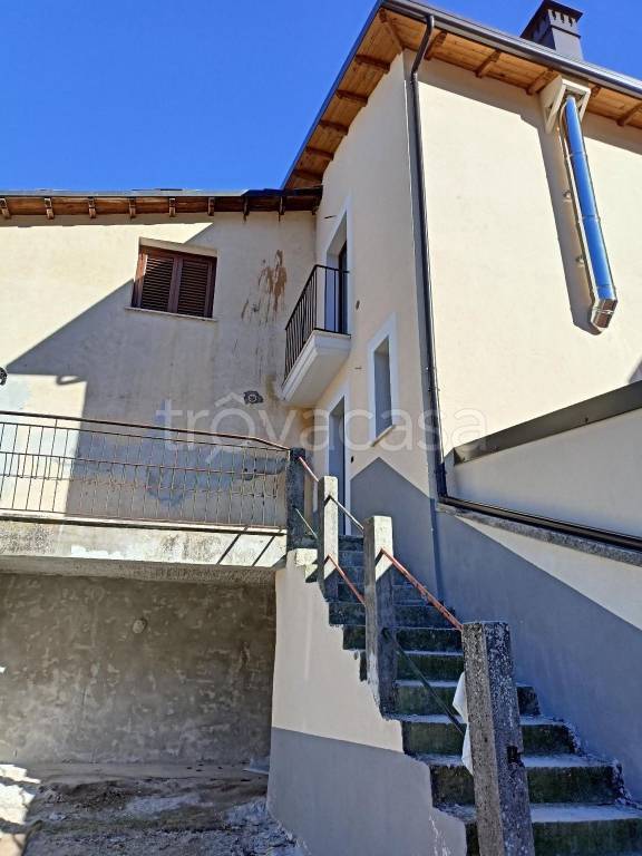 appartamento in vendita a Tornimparte in zona San Nicola