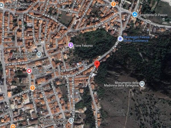 casa indipendente in vendita a Trasacco