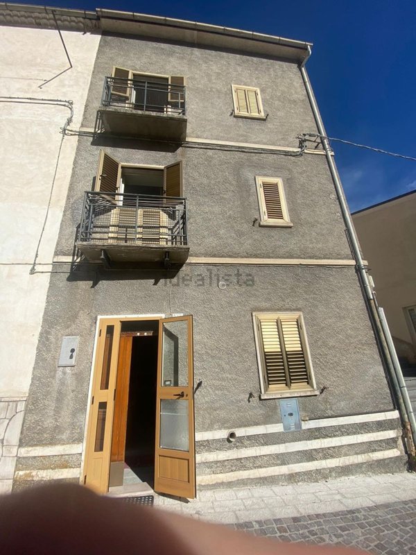 appartamento in vendita a Villalago