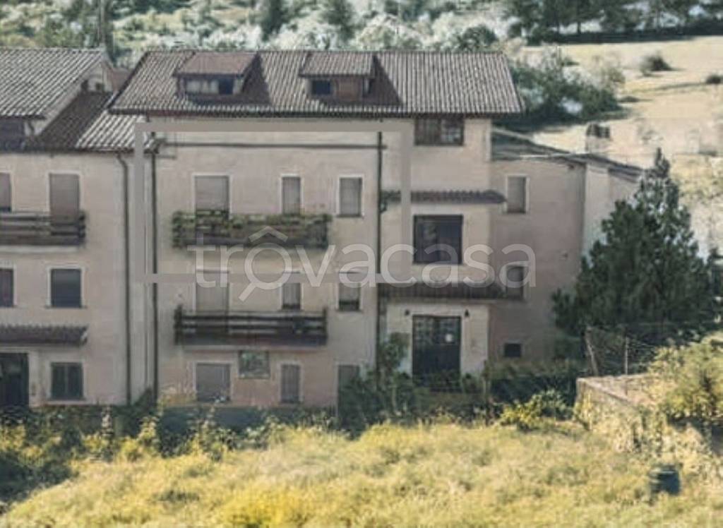 appartamento in vendita a Villalago