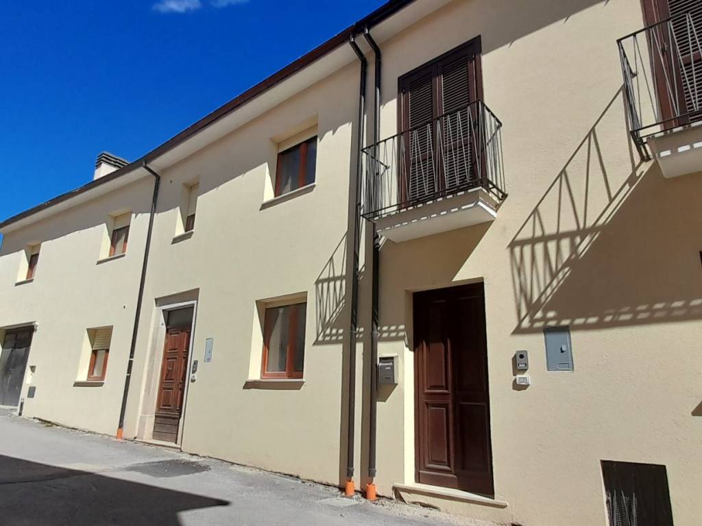 casa indipendente in vendita a Villa Sant'Angelo