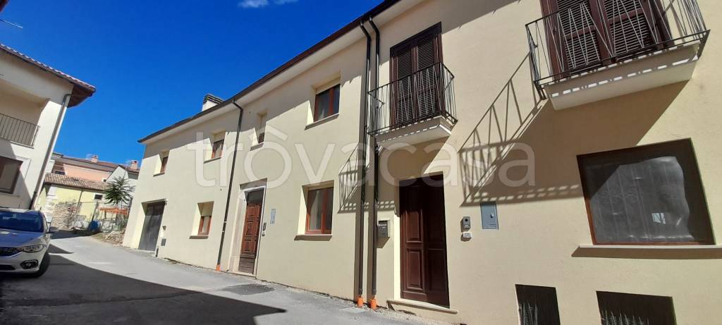 casa indipendente in vendita a Villa Sant'Angelo
