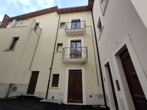 casa indipendente in vendita a Villa Sant'Angelo