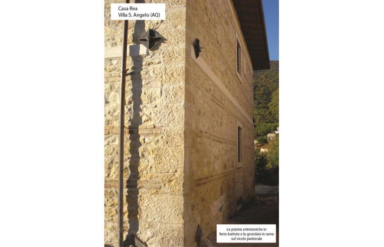 casa indipendente in vendita a Villa Sant'Angelo