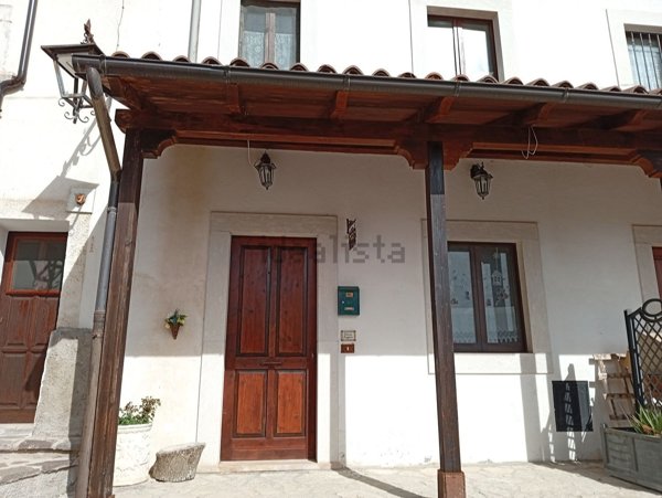 casa indipendente in vendita a Villetta Barrea