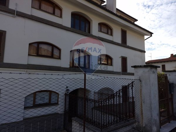 casa indipendente in vendita a Villetta Barrea