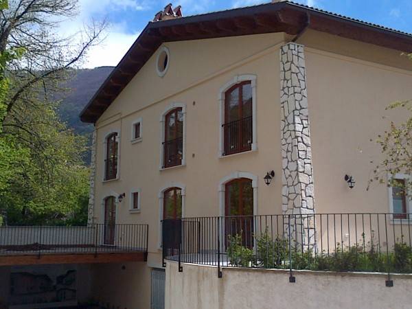 appartamento in vendita a Villetta Barrea
