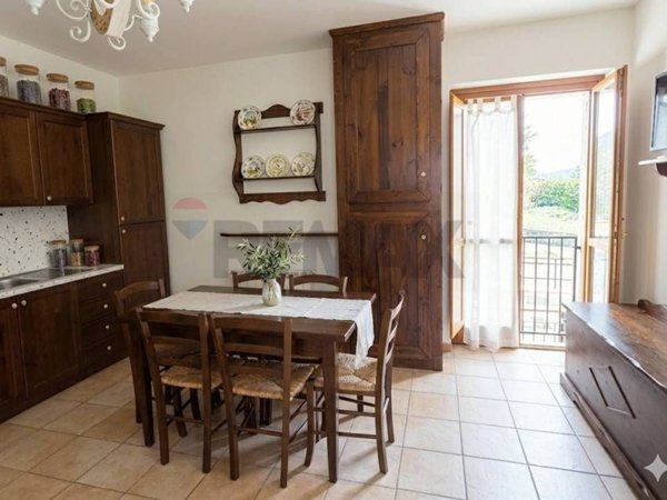 casa indipendente in vendita a Villetta Barrea