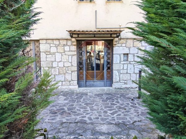 casa indipendente in vendita a Villetta Barrea