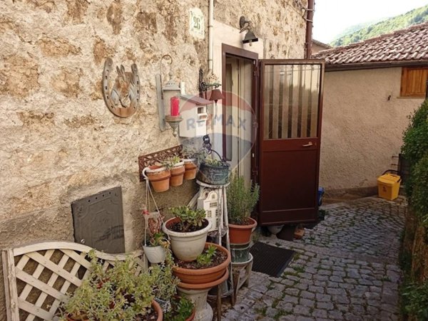 appartamento in vendita a Villetta Barrea