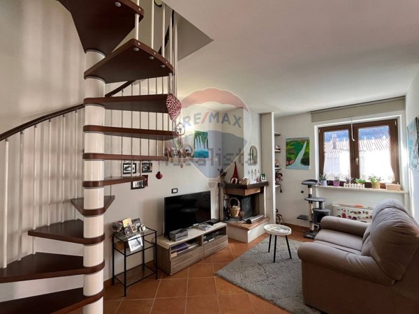 casa indipendente in vendita a Villetta Barrea