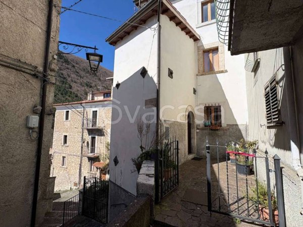 appartamento in vendita a Villetta Barrea