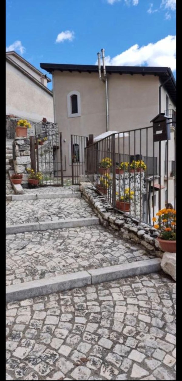 appartamento in vendita a Villetta Barrea
