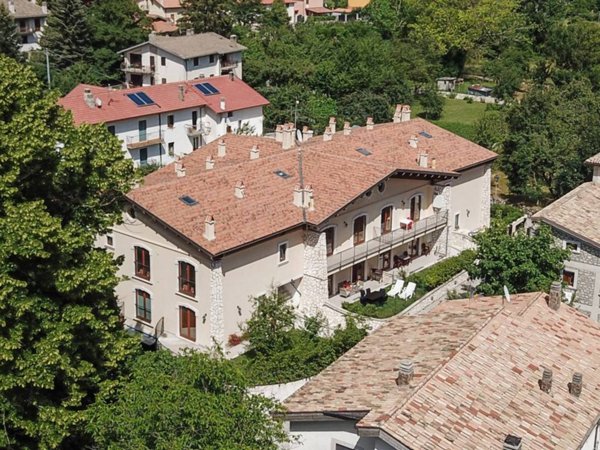 casa indipendente in vendita a Villetta Barrea