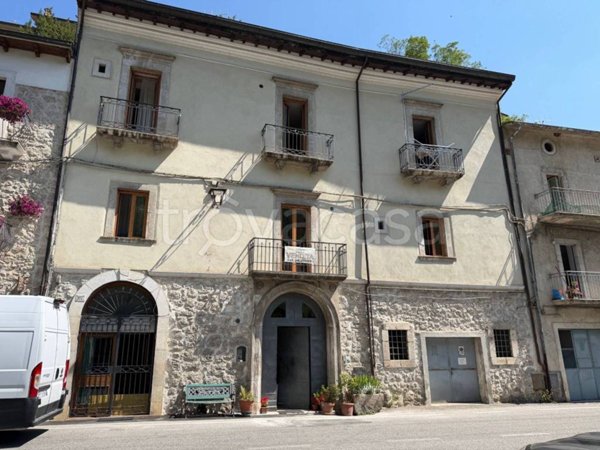 casa indipendente in vendita a Villetta Barrea