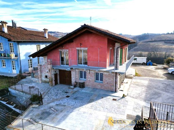 casa indipendente in vendita a Monforte d'Alba