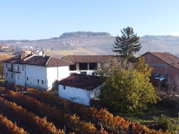 appartamento in vendita a Monforte d'Alba