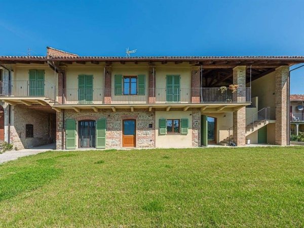 casa indipendente in vendita a Monforte d'Alba