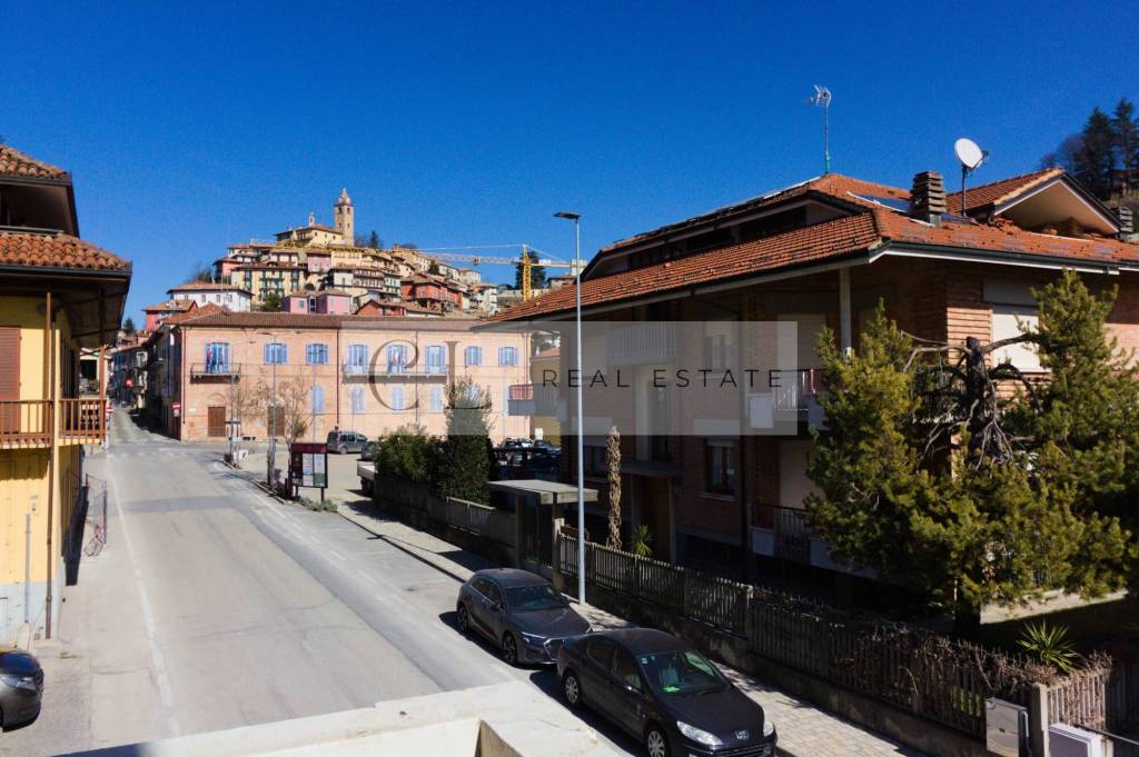 appartamento in vendita a Monforte d'Alba