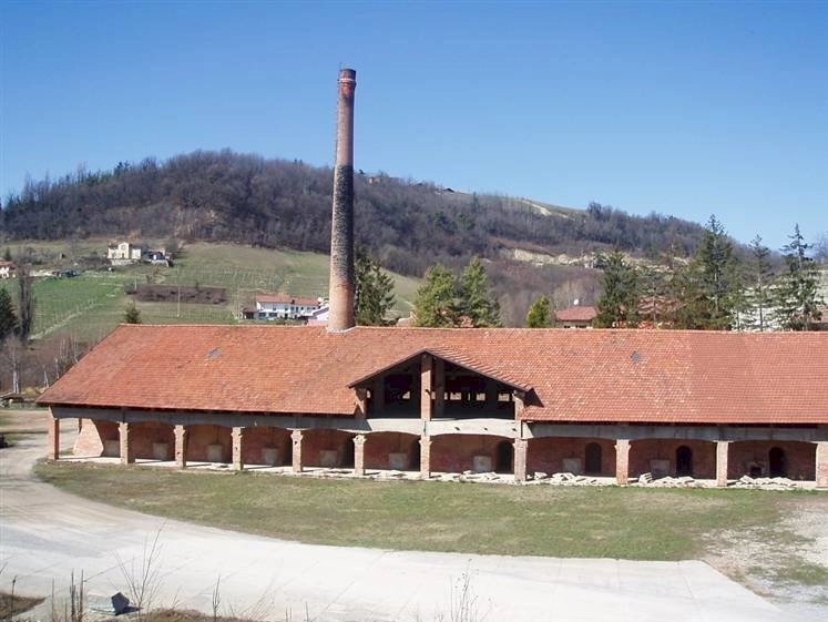 casa indipendente in vendita a Monforte d'Alba