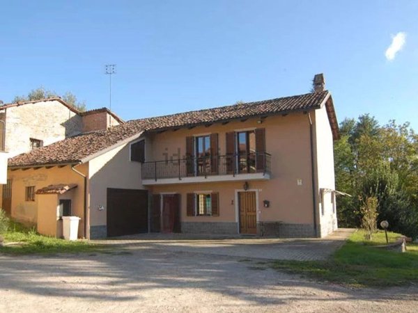casa indipendente in vendita a Monforte d'Alba