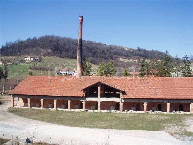 casa indipendente in vendita a Monforte d'Alba