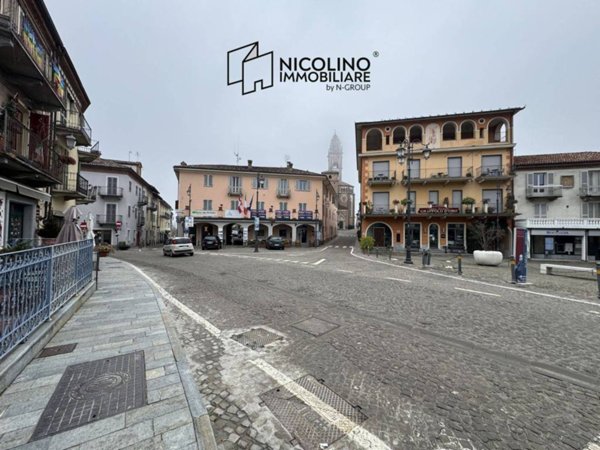 negozio in vendita a Monforte d'Alba