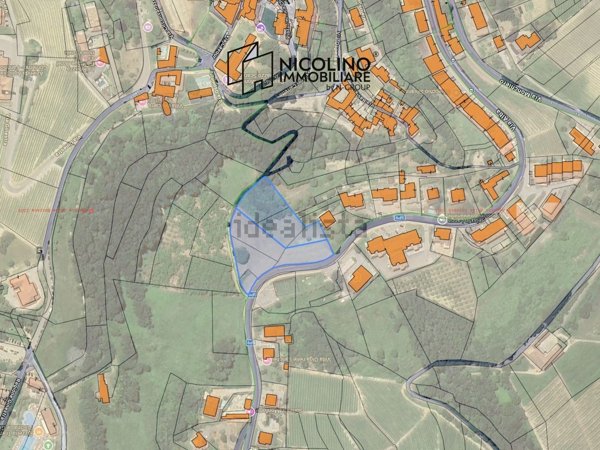 terreno edificabile in vendita a Monforte d'Alba