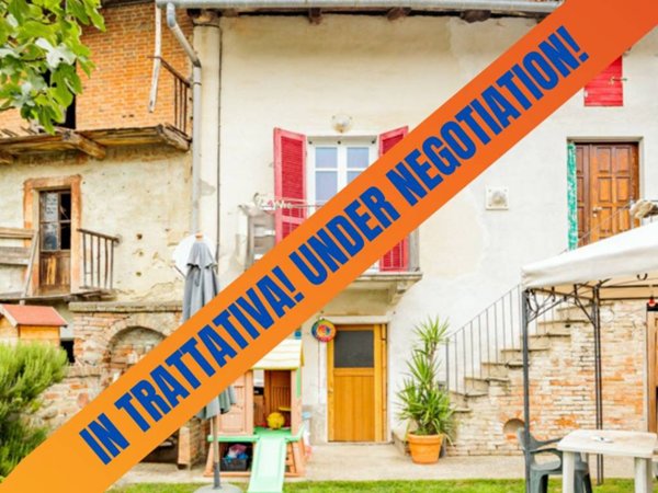 casa indipendente in vendita a Monforte d'Alba