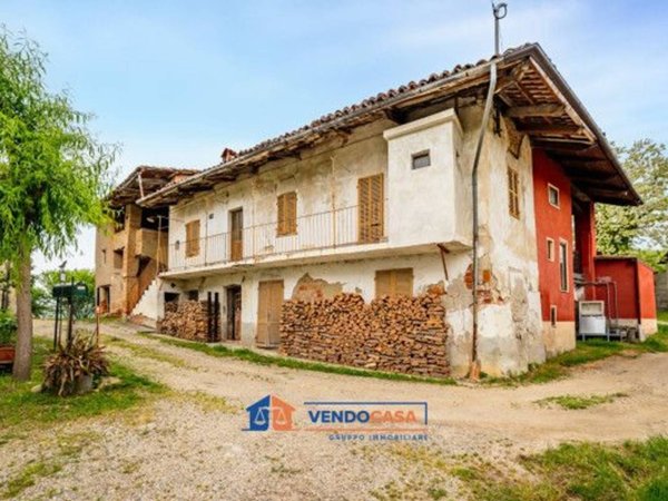 casa indipendente in vendita a Monforte d'Alba