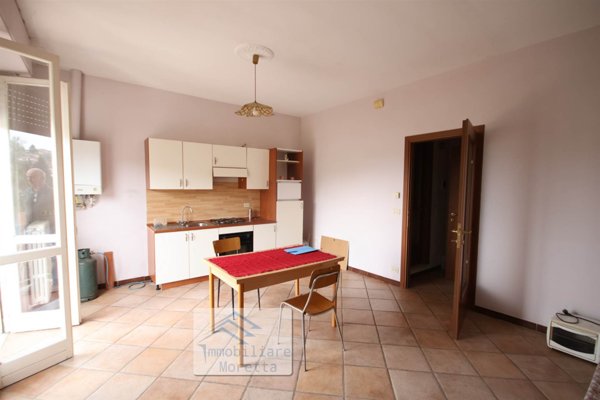 appartamento in vendita a Monforte d'Alba