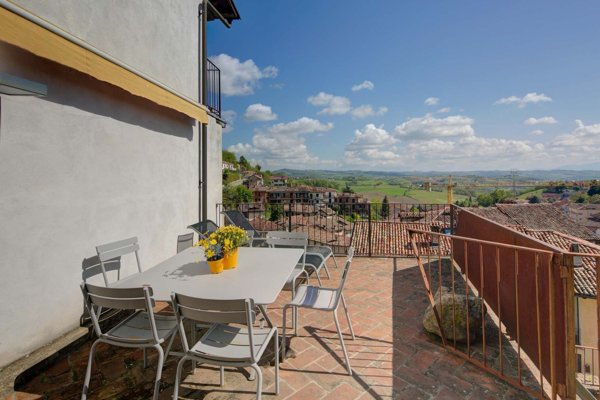 casa indipendente in vendita a Monforte d'Alba