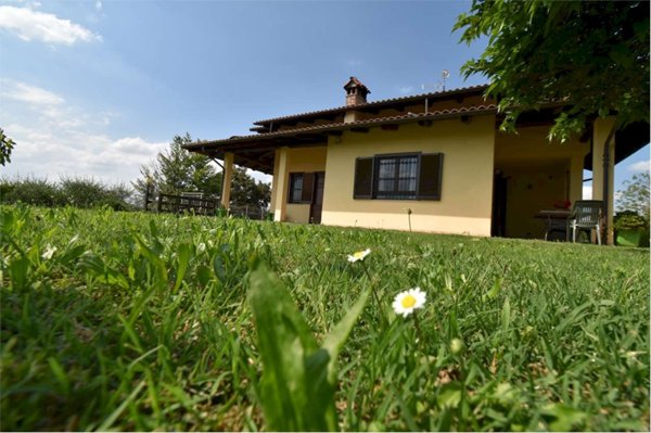 casa indipendente in vendita a Montà
