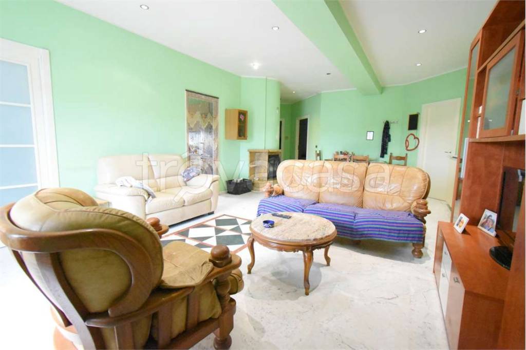 casa indipendente in vendita a Montà