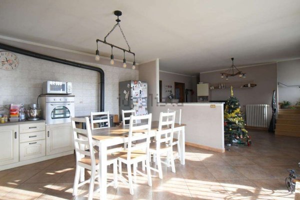 casa indipendente in vendita a Montà