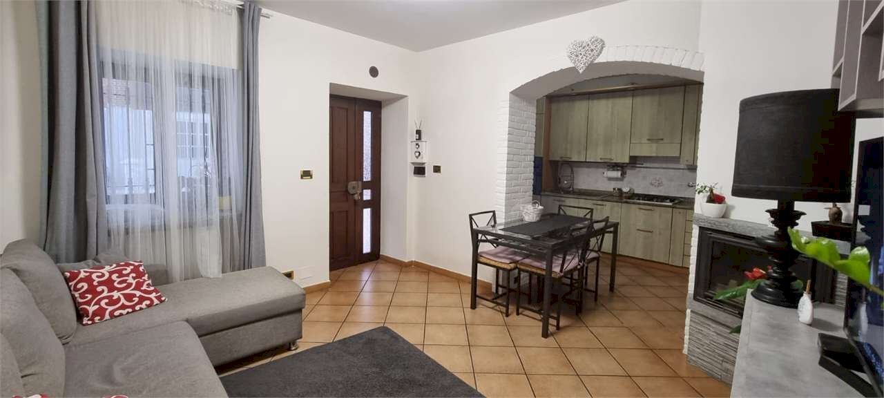 casa indipendente in vendita a Montà