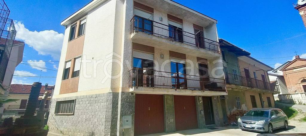 casa indipendente in vendita a Montà