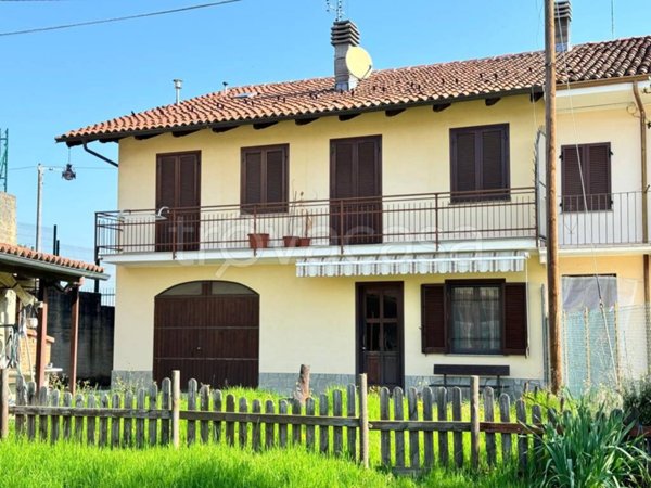 casa indipendente in vendita a Montà