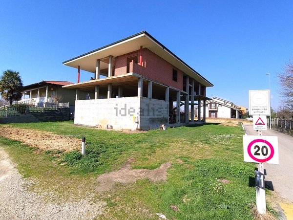 casa indipendente in vendita a Montà