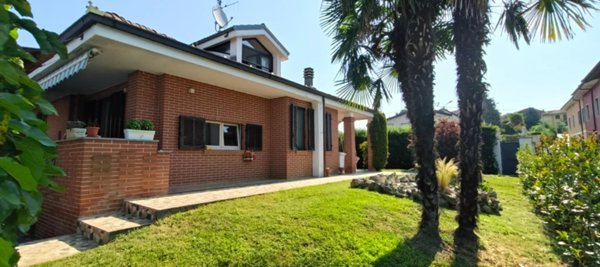 casa indipendente in vendita a Montà