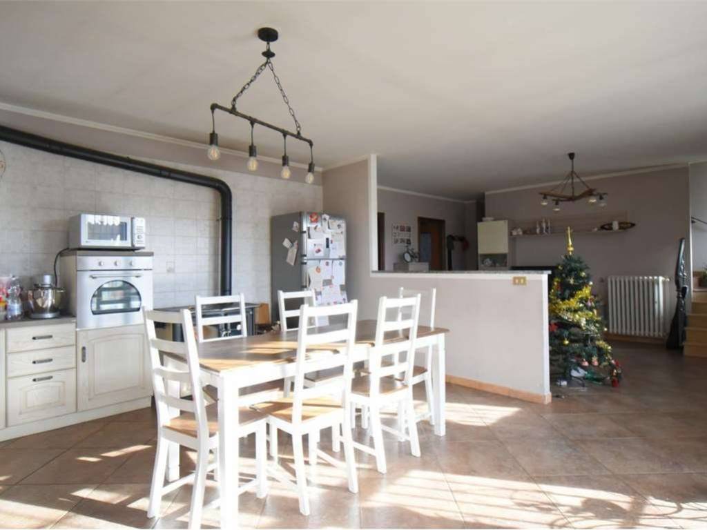 casa indipendente in vendita a Montà