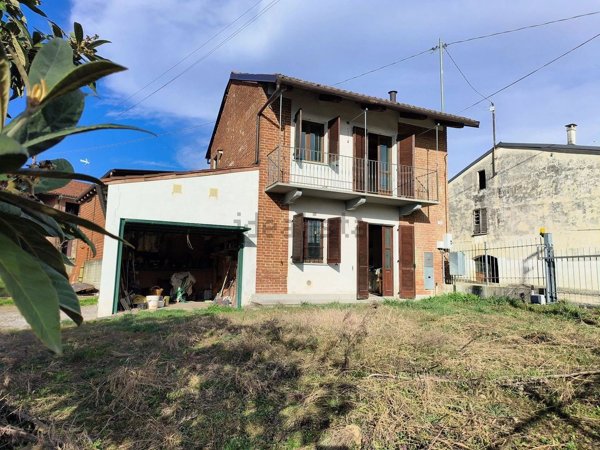 casa indipendente in vendita a Montà