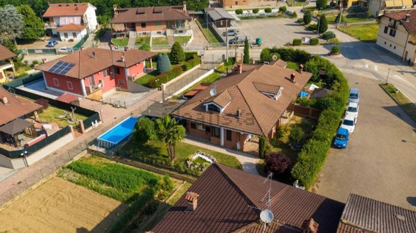 casa indipendente in vendita a Montà