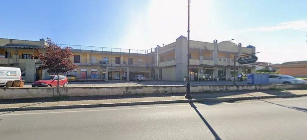 negozio in vendita a Montà