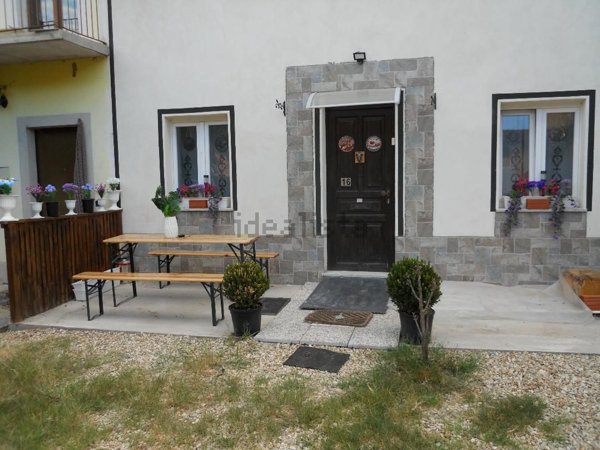 casa indipendente in vendita a Montà